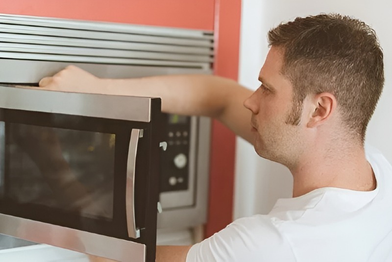 Buld-in Microwave Repair in Tamiami