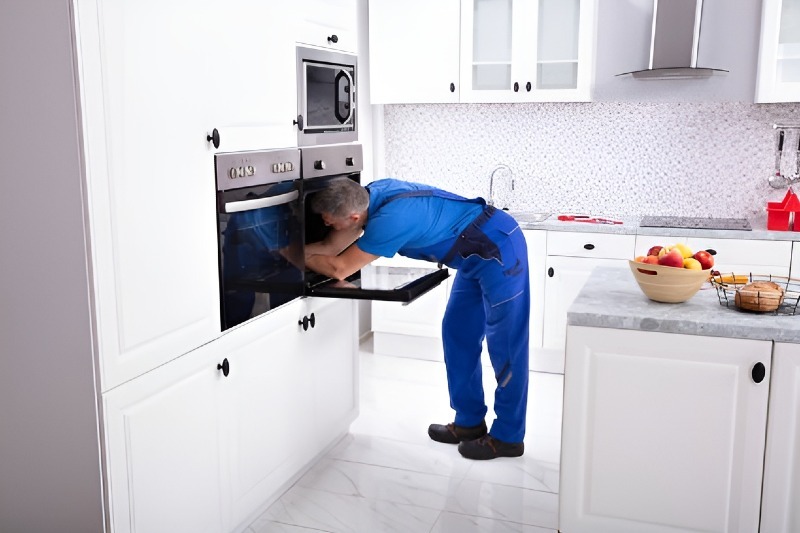 Oven & Stove repair in Tamiami